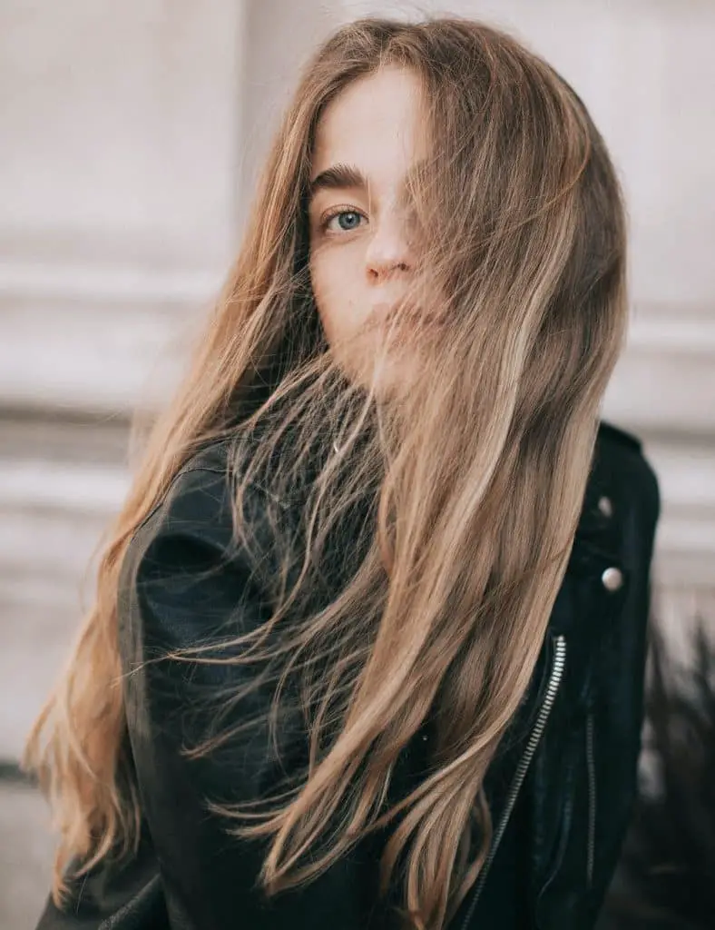 woman with dry long hair